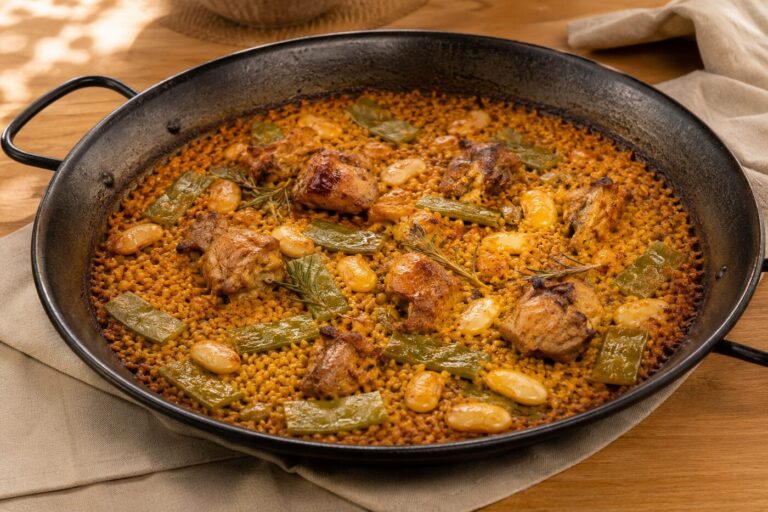 Paella valenciana
